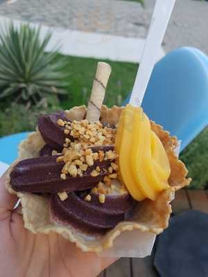 Jah Do Acai / Penguins