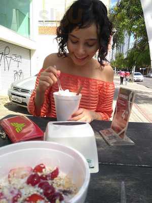 Jah Do Acai / Penguins