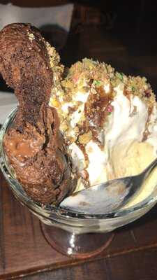 Duckbill Cookies & Coffee