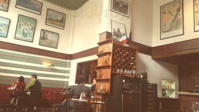 Ça-va Café Restaurant