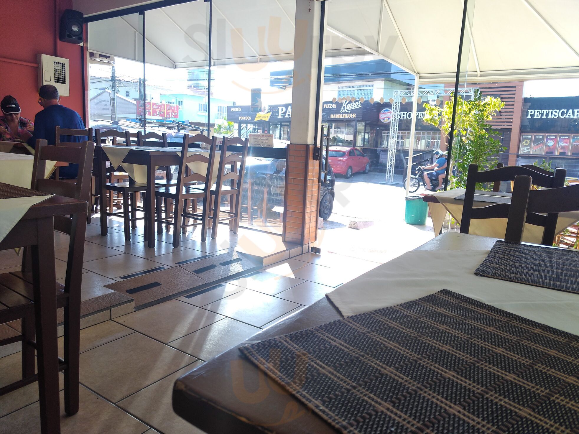 Clebinhos Bar E Restaurante