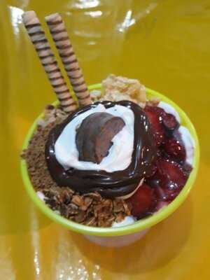 Mc Rainha Do Açaí Lanches