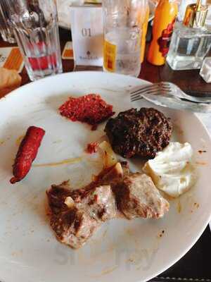 Barakah Granja Julie