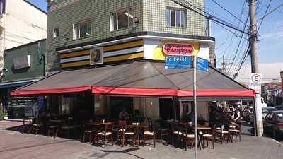 Cafe Champagne Bar E Restaurante