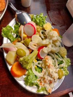 Cafe Champagne Bar E Restaurante