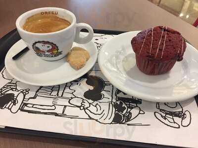 Snoopy Café