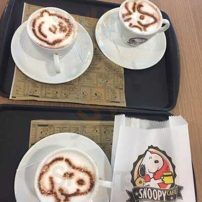 Snoopy Café