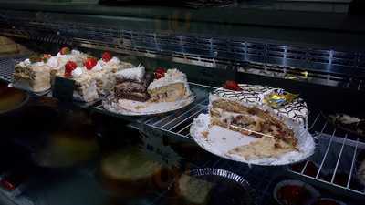 Padaria E Confeitaria Teixeira