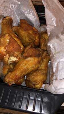 Primata Wings & Burger