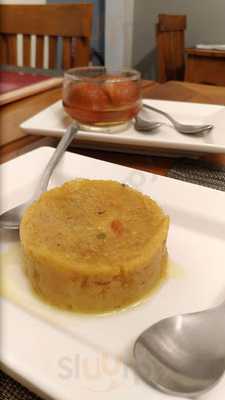 Sala 5 Cafe & Bistro