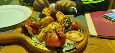 Sala 5 Cafe & Bistro