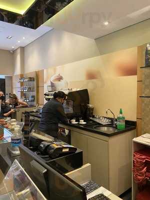 Vania Mota Chocolates