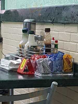 Cordeiro Lima Lanches E Doceria