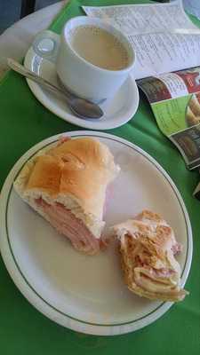 Casa Do Pao De Cananeia