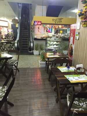 Pura Vida Bistro