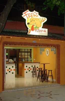 Fred's Pizzaria