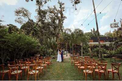 Polo Gastronômico De Vargem Grande