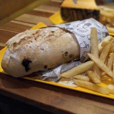 Chimi Choripanes Y Drinks