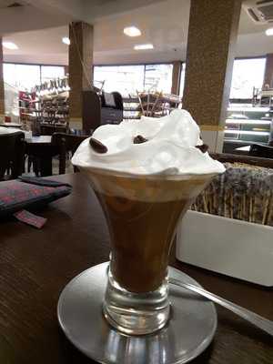 Padaria E Confeitaria Dos Amigos