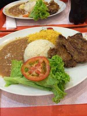 Woody's Beef & Burger