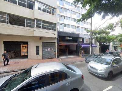 Kenzie Restaurante & Bar