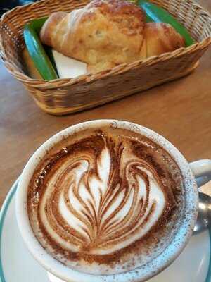 La Patria Café & Bistrô