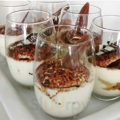 Brigadeiria & Algo Mais