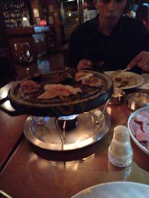 Maximilia Fondue & A La Carte