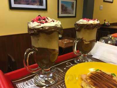 Cult Café & Bistrô