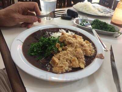 Bracarense Paes E Pizzaria