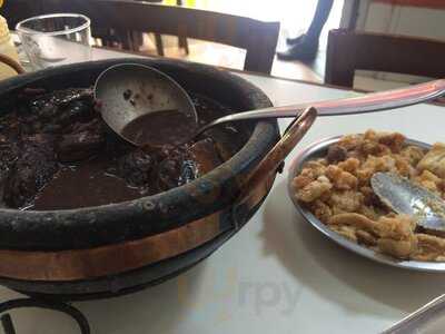 Bracarense Paes E Pizzaria