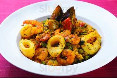 Petit Cannelé Bistro