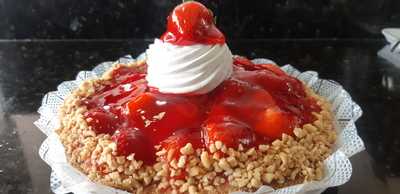 Caroline Paes E Doces