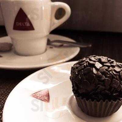 Tous Les Jours Café