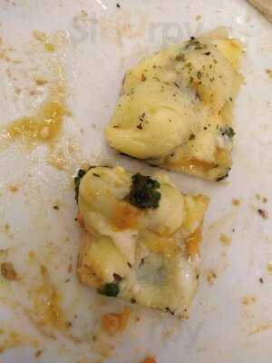 Alberto's Restaurante E Pizzaria