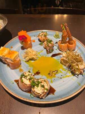 Pantai Sushi E Culinária Asiática