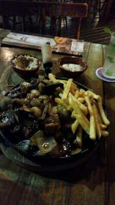 Agua De Coco Choperia E Grill