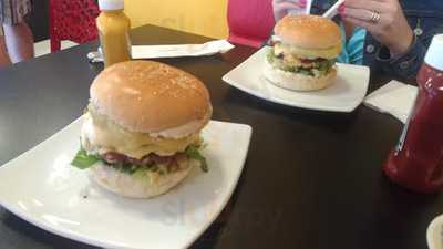 The Burgers - Burger & Grill