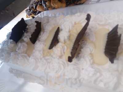 Padaria E Confeitaria Tomazim