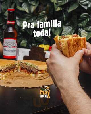 Max Lanches