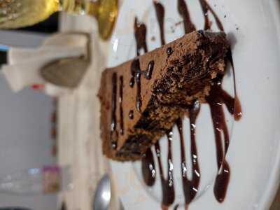 Santo Bistrô E Café