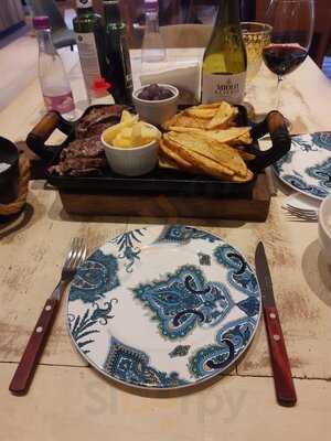 Santo Bistrô E Café