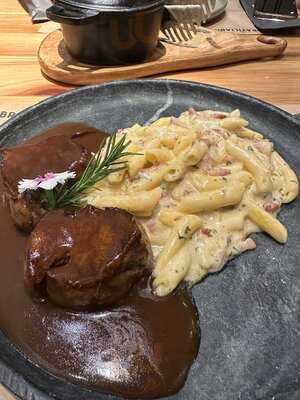 Braziliano Café • Bar • Restaurante