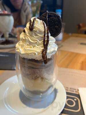 Braziliano Café • Bar • Restaurante