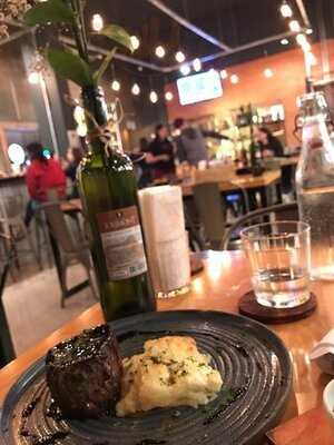 Casa Joli Bistrô Vino Bier