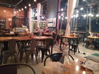 Casa Joli Bistrô Vino Bier