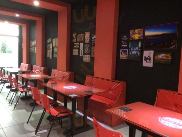 Napoli Pizzaria E Cervejaria