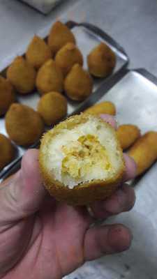 Padaria E Confeitaria Pingo De Ouro