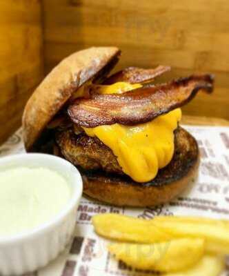 O Catherine Food & Drinks