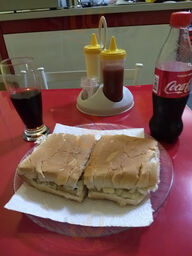 V 8 Lanches